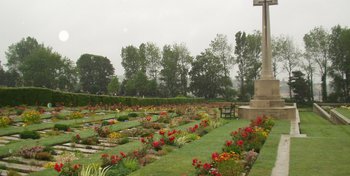 Boulogne Eastern Cemetery (No. Fr 102)