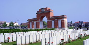 Hazebrouck Communal Cemetery (No. Fr 200)